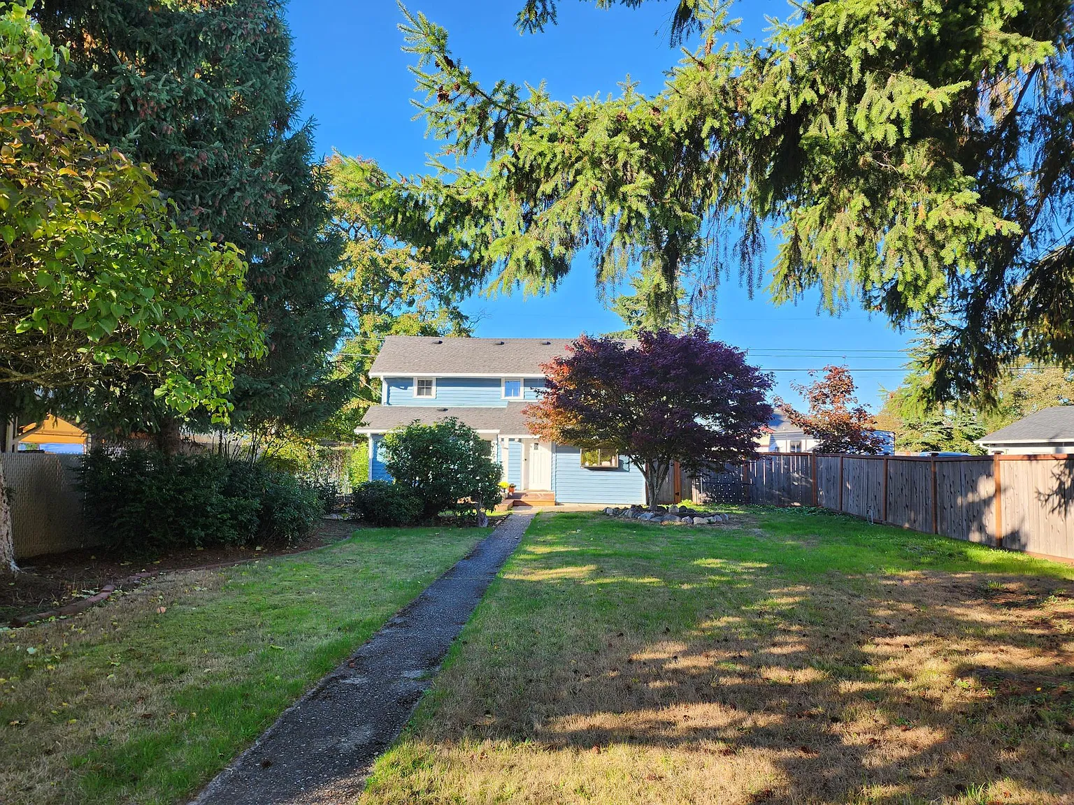 2 bed, 1.5 bath, 1180 sqft, $2,400 — Photo 1