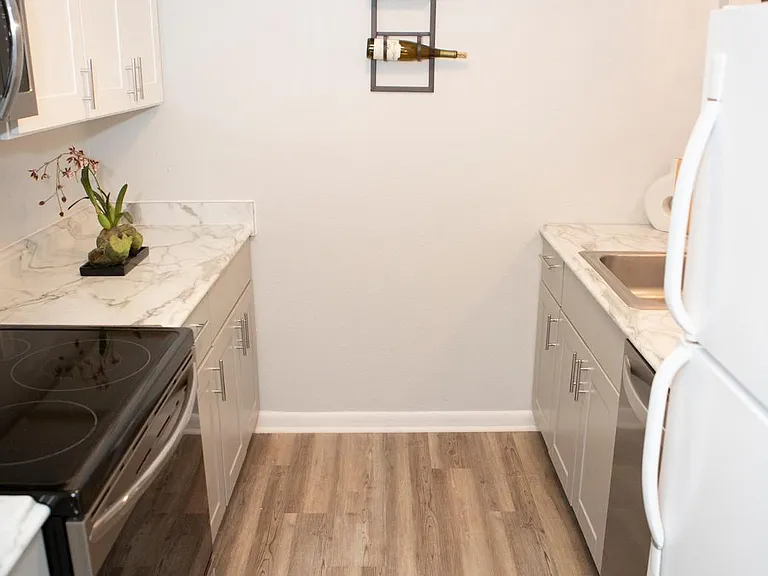 300 Bayou Blvd #106 — Photo 12