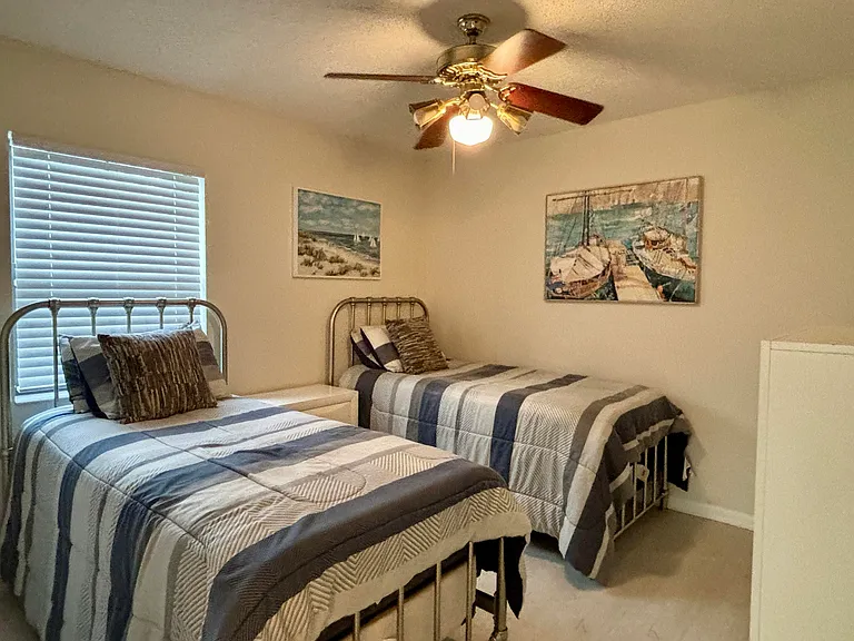 2153 Amesbury Cir — Photo 22