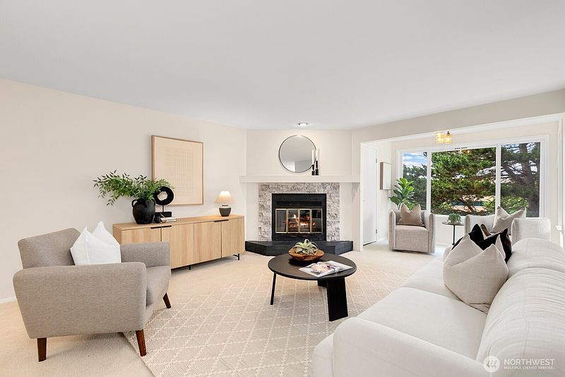 3rd image of 150 NE 95TH Street #302