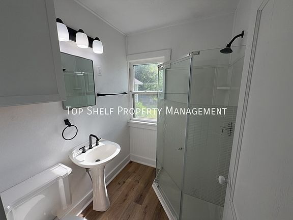 5th image of 820 1st Ave E Unit A