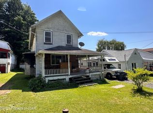 27 1st St, Harveys Lake, PA 18618