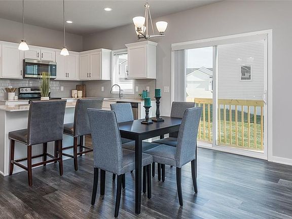 5th image of 15128 Foxglove Ln