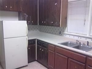 2nd image of 1008 E Pembroke Ave