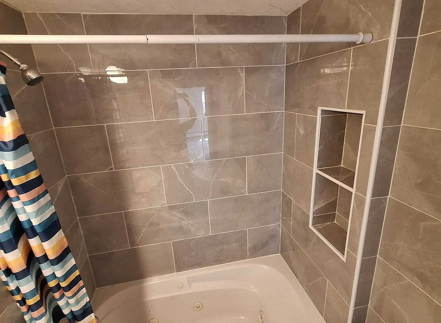 2 bed, 741 sqft, $2,695 — Photo 4