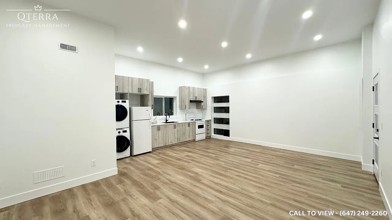 1279 Alexandra Ave #B photo 1