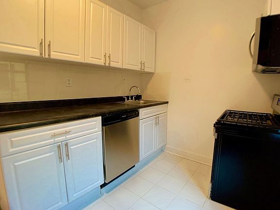 5th image of 106 Fort Washington Ave #55J