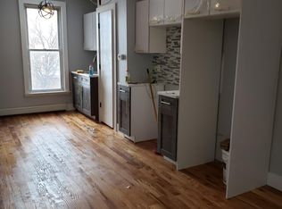 170 Van Horne St #2, Jersey City, NJ 07304