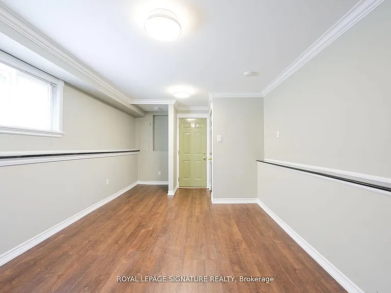 26 Peterson Ct #LOWER — Photo 7