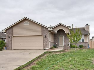 4946 N Farmstead St, Wichita, KS 67220