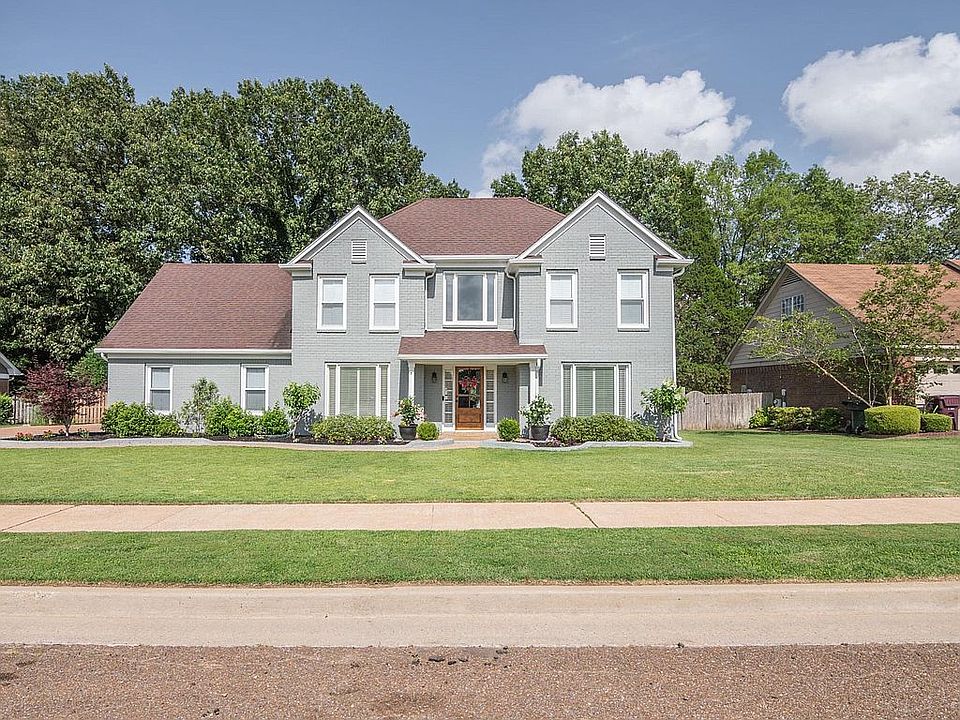 1st image of 876 Heather Lake Dr