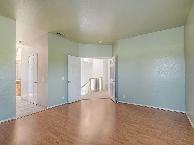 5030 Caspian Dr — Photo 12