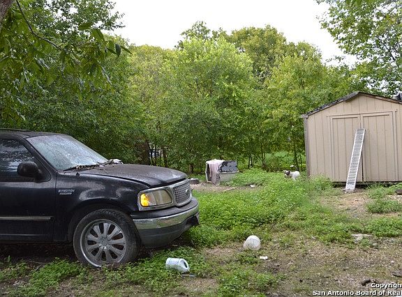 5th image of 173 Brenhaven Ave