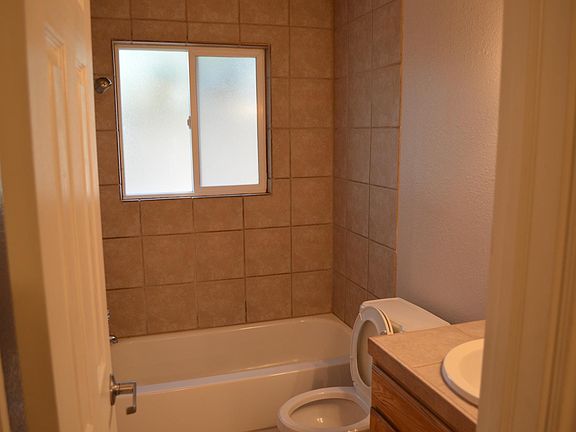 5th image of 302-30 Pearl St #302