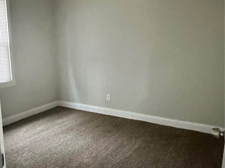 5553 Pacific Ave — Photo 5