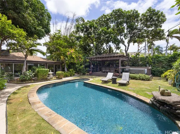 321 Portlock Rd, Honolulu, HI 96825