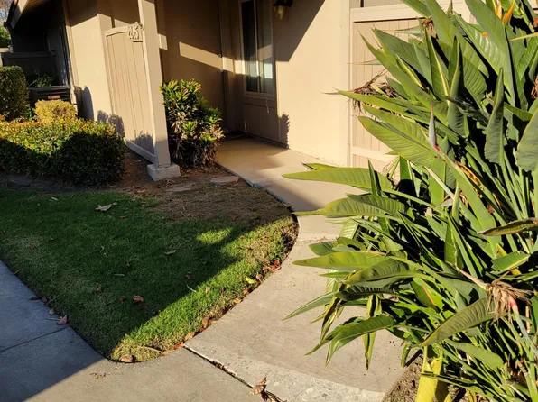 2245 Cranberry Rd, Tustin, CA 92780