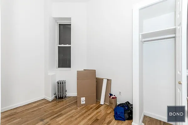 Rented by Bond New York | media 52