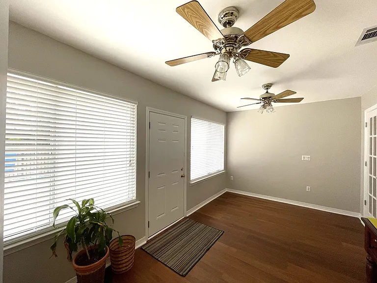 205 Wedgewood Ln — Photo 19