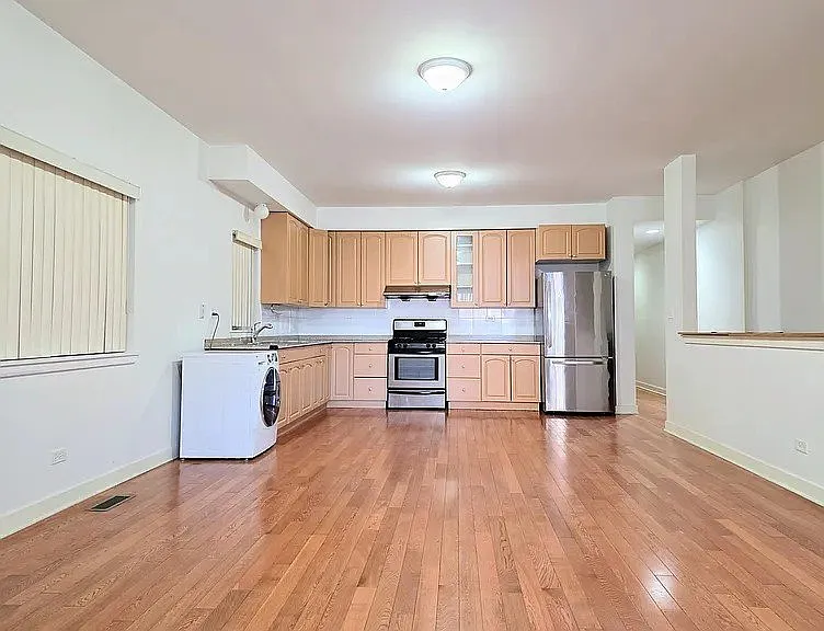 705 W 31st St #1E — Photo 3