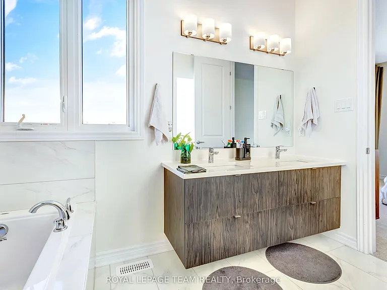 224 Turnbuckle Cres — Photo 19