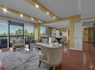 49 Briar Hollow Ln UNIT 504, Houston, TX 77027