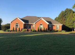 7732 Diamondhead Dr, Ooltewah, TN 37363