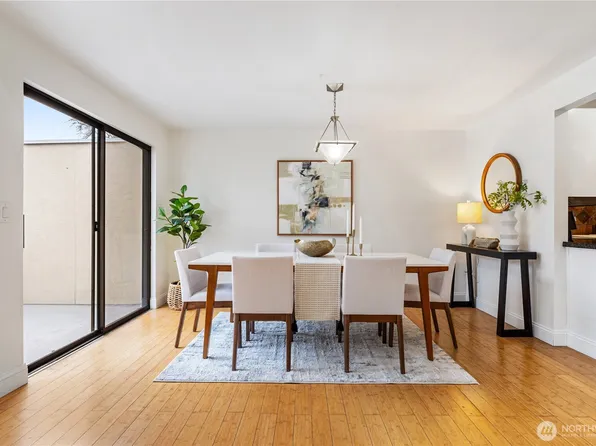 1603 103rd Place NE #O5, Bellevue, WA 98004