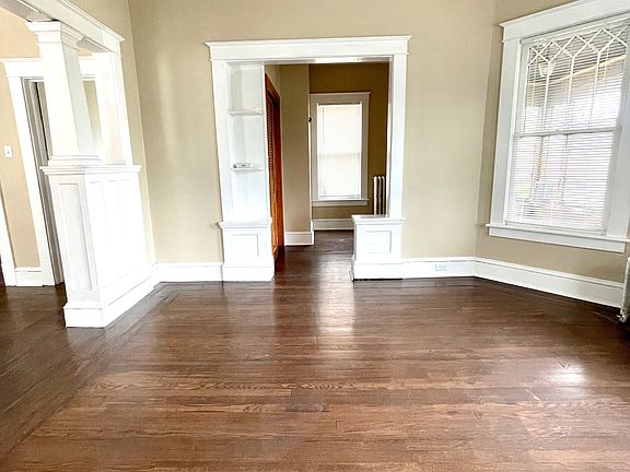 2nd image of 556 Mercer St Unit 2