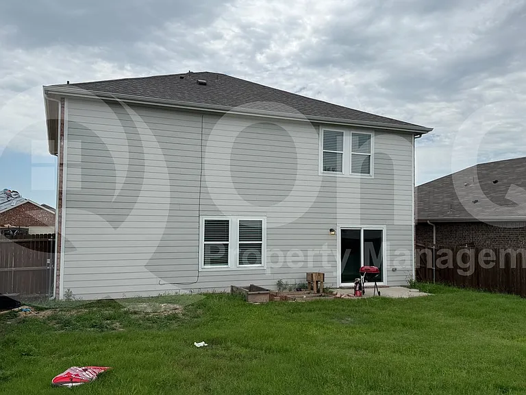 708 Bois D Arc Ln — Photo 23