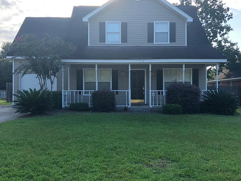 113 Riverview Ln — Photo 1