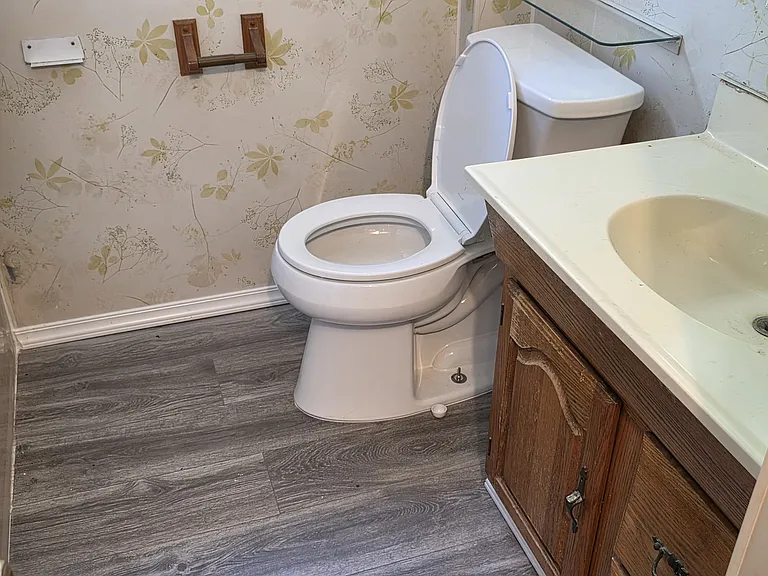 226 Lamplighter Ln — Photo 5