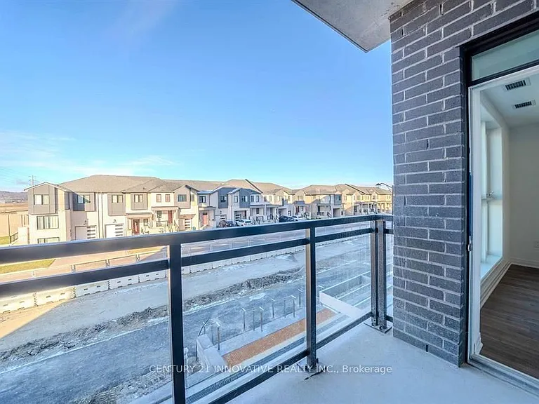 490 Gordon Krantz Ave #201 — Photo 28