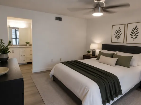 11905 NW 11th St, Hollywood, FL