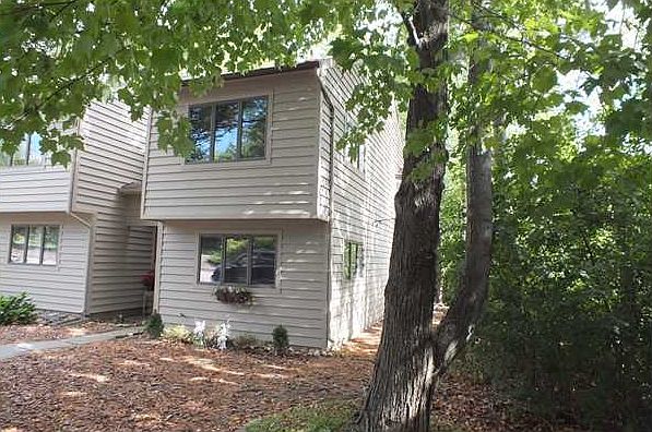 1st image of 11 Golfside Cir
