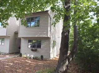 11 Golfside Cir, Canandaigua, NY 14424