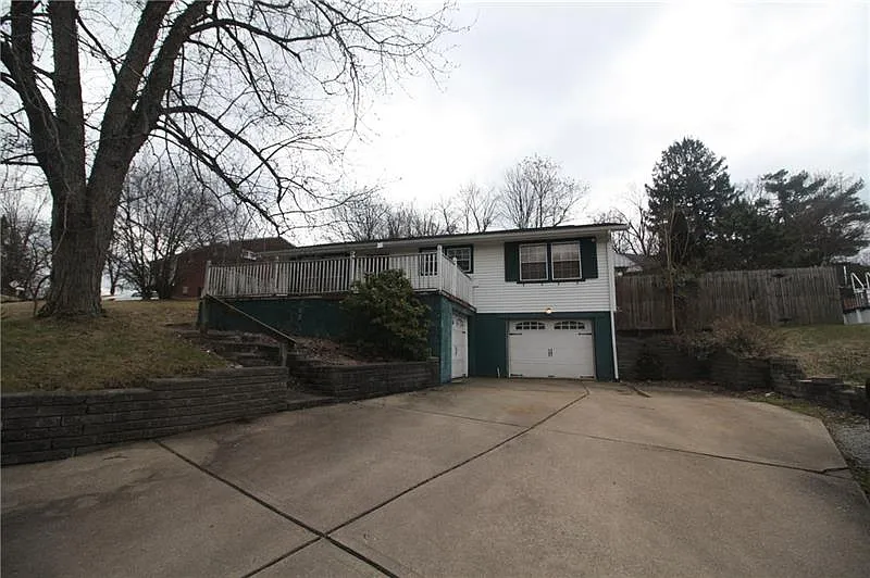 166 Francis Rd photo 1
