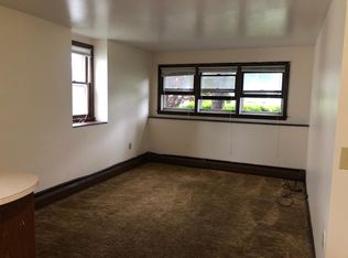 28 Prospect St #1, Bristol, RI 02809