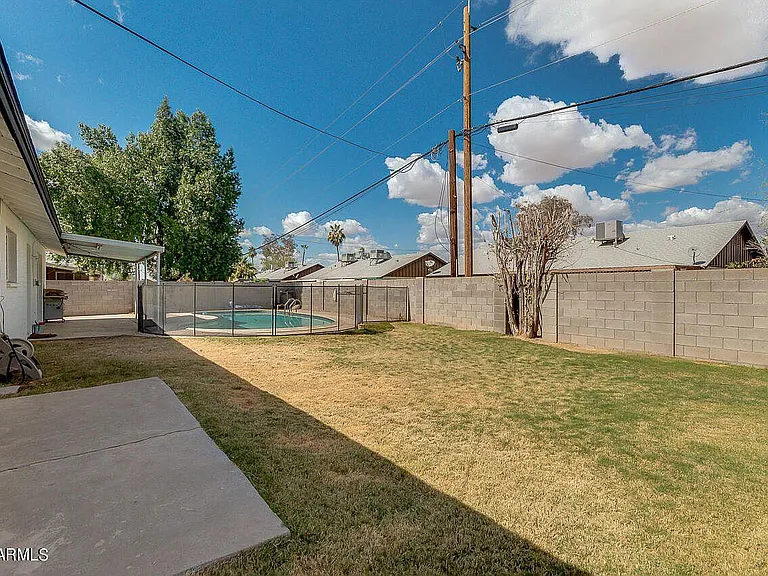 1424 E Broadmor Dr — Photo 30