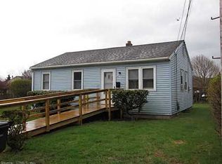 16 Norfolk Ct, Groton, CT 06340