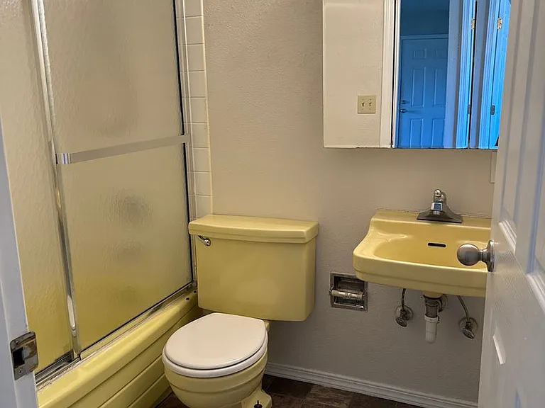 212 N Roosevelt St — Photo 33