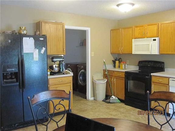 5th image of 2045 Dutch Elm Dr