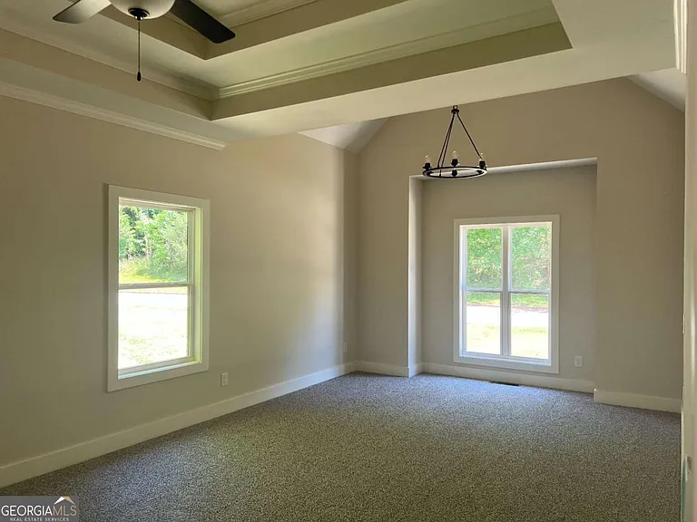 370 Ansley Dr — Photo 7