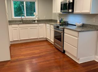 7 Minkema Rd APT B, Exeter, RI 02822