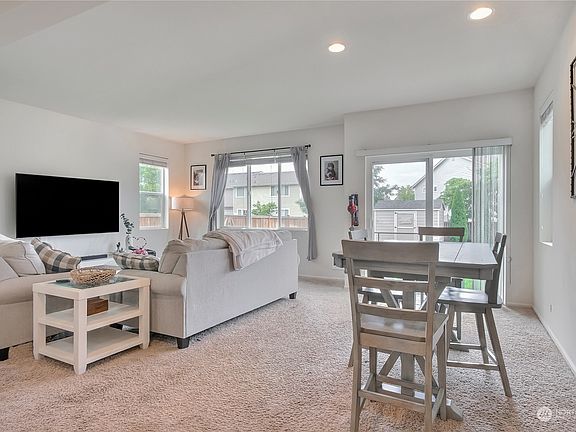 4th image of 11519 185th Street Ct E