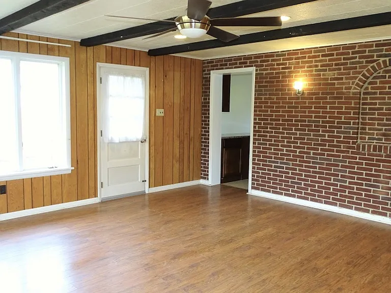 1656 Esbenshade Rd — Photo 4