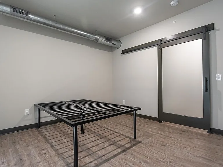 G3 Apartments — Photo 30