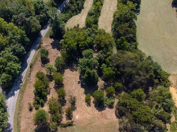 Wolf Creek Rd, Kingston, TN 37763