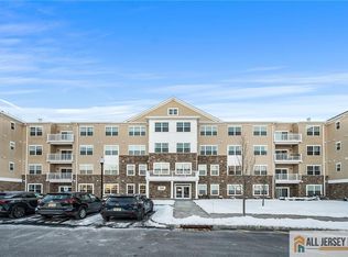 712 Lorhan Dr #7712, Piscataway, NJ 08854