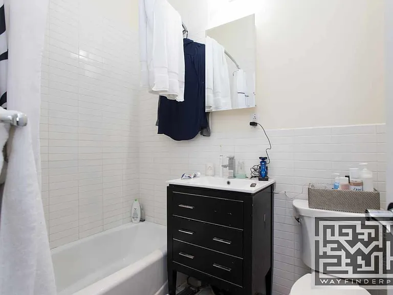 310 W 21st St #8 — Photo 9